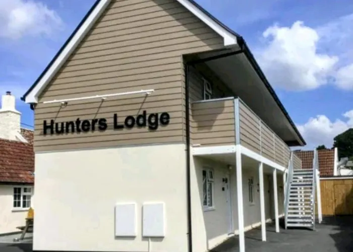 Hunters Lodge
